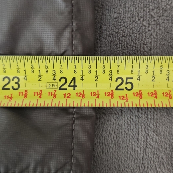 L.L. Bean Men's PrimaLoft Packaway Vest Graphite Size XL - Picture 10 of 10